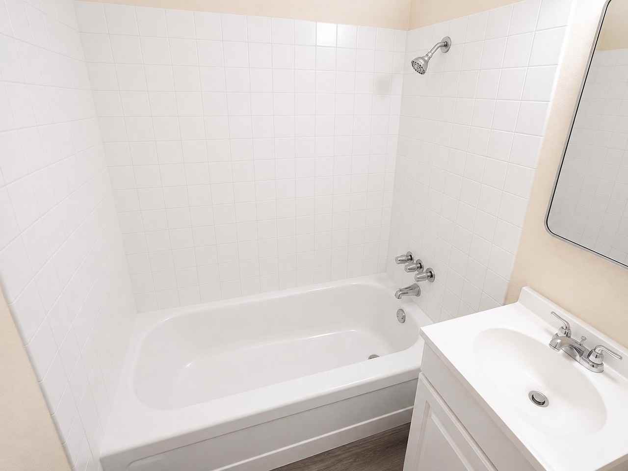 2521 Bassler St #3 - Photo 7 of 15