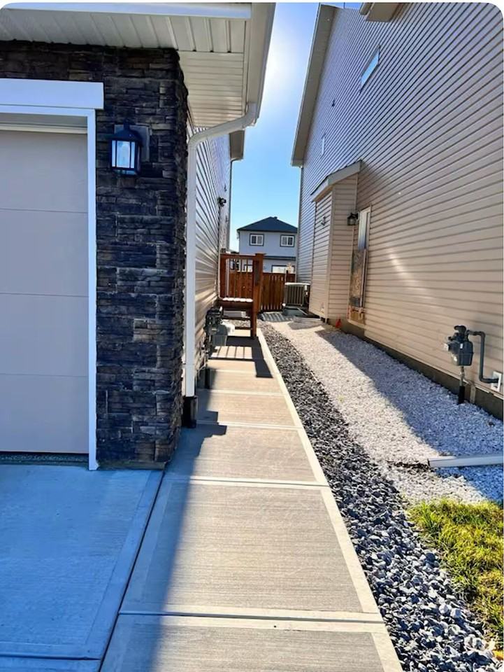 9375 Cooper Bend Sw - Photo 2 of 10