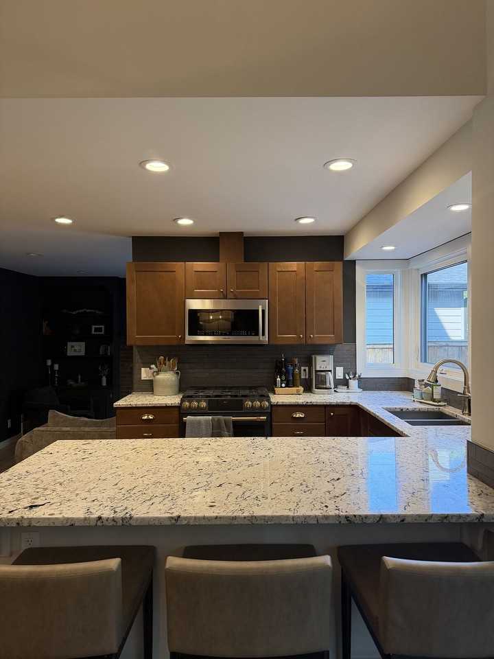 131 Deermoss Cres Se - Photo 7 of 19