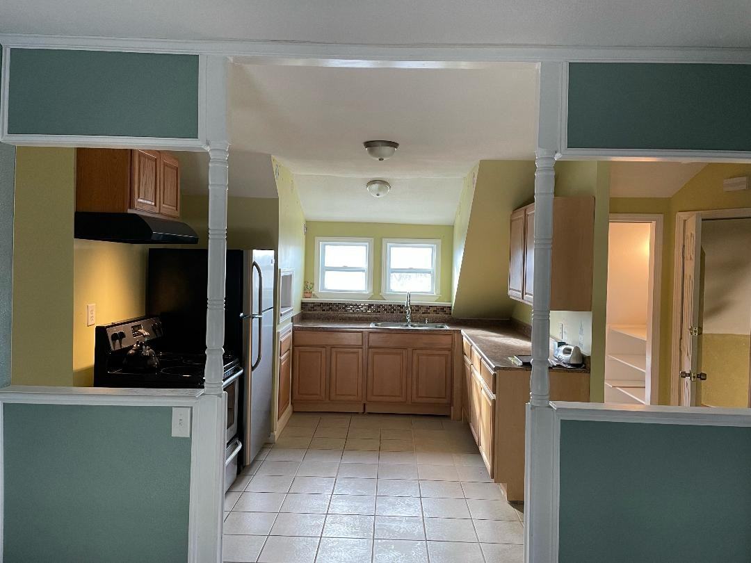 8 Sanford Ave #3 - Photo 6 of 8