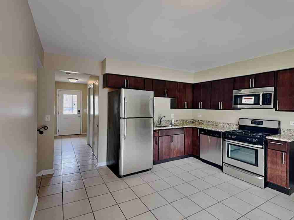 5S511 Bonnie Ct #NA - Photo 4 of 10