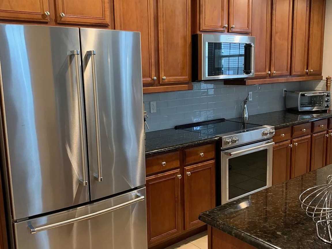 1443 Lake Baldwin Ln #B - Photo 3 of 11