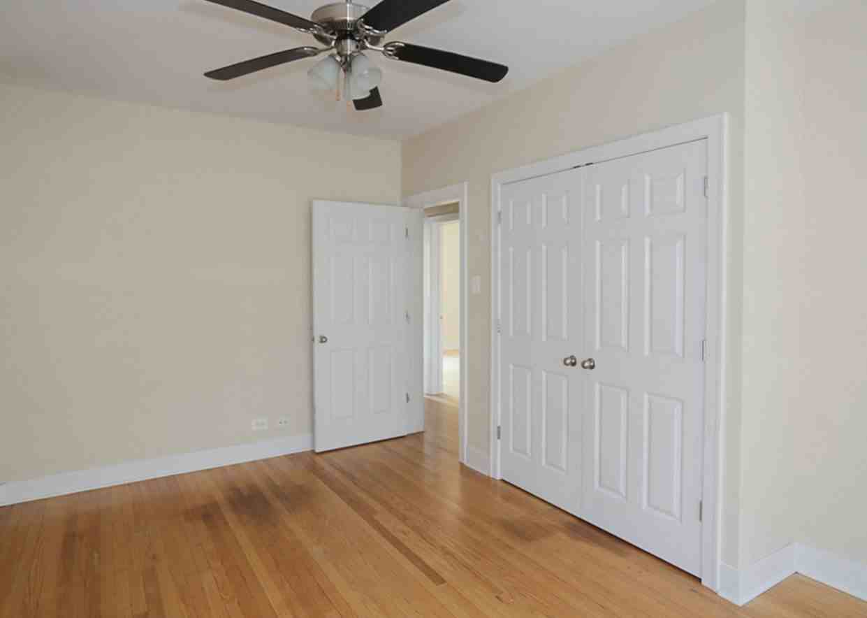 W Winona St & N Winchester Ave #2 - Photo 6 of 10