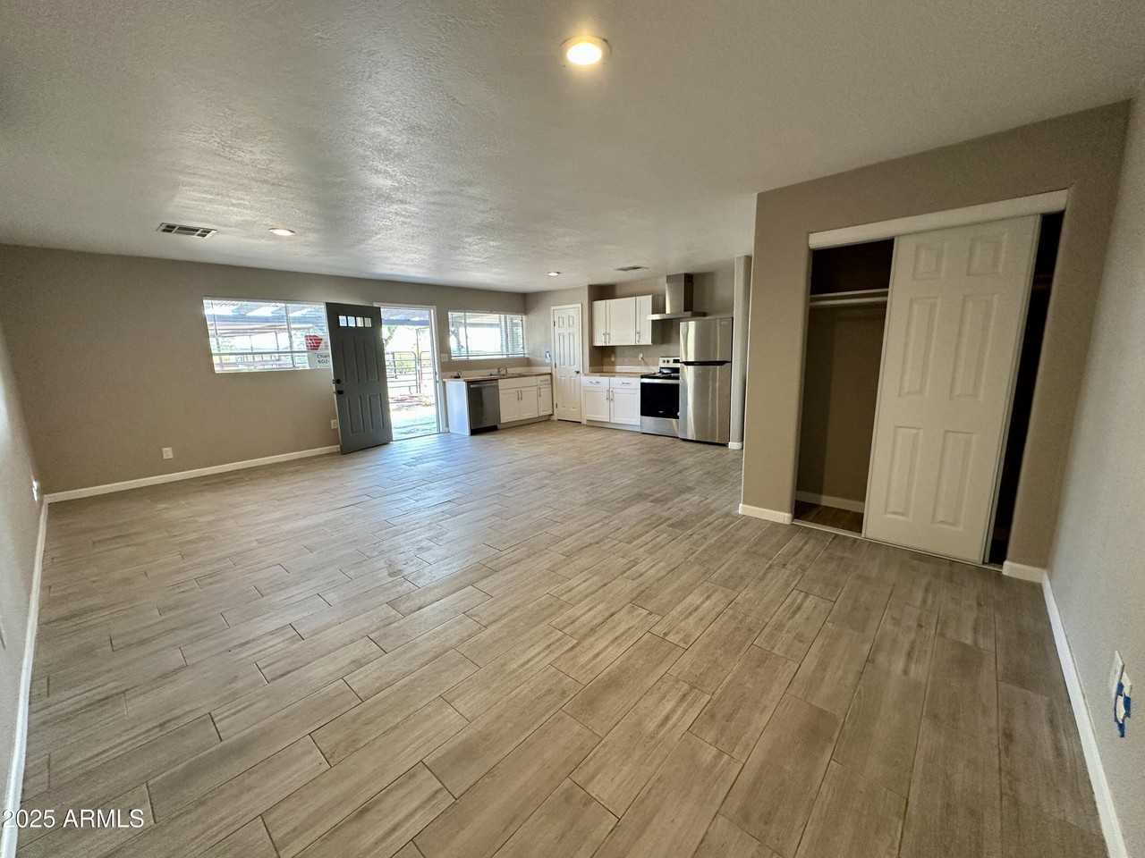 35211 N 49TH - Guest house Street - Photo 2 of 21
