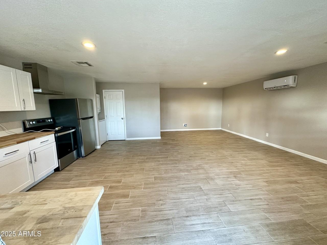 35211 N 49TH - Guest house Street - Photo 3 of 21