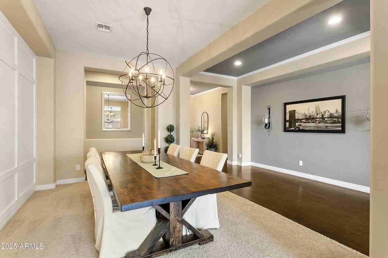 5803 E Parnell Dr - Photo 6 of 36