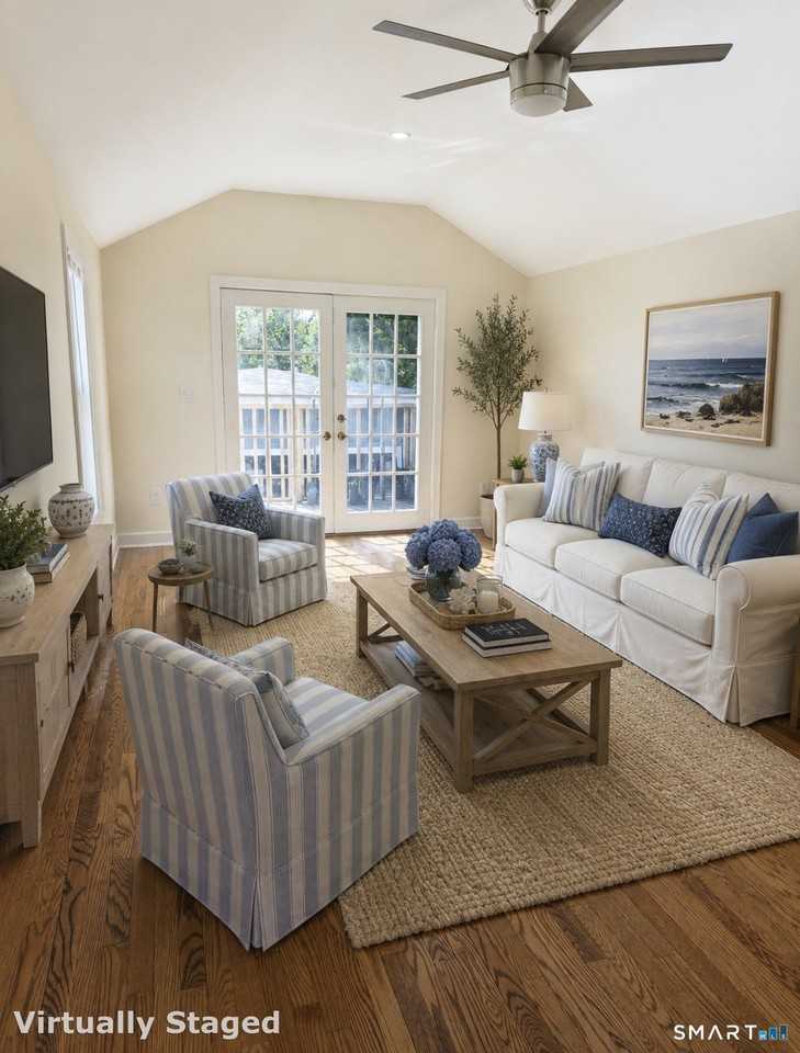 276 Harbor St #2ndFL - Photo 6 of 15