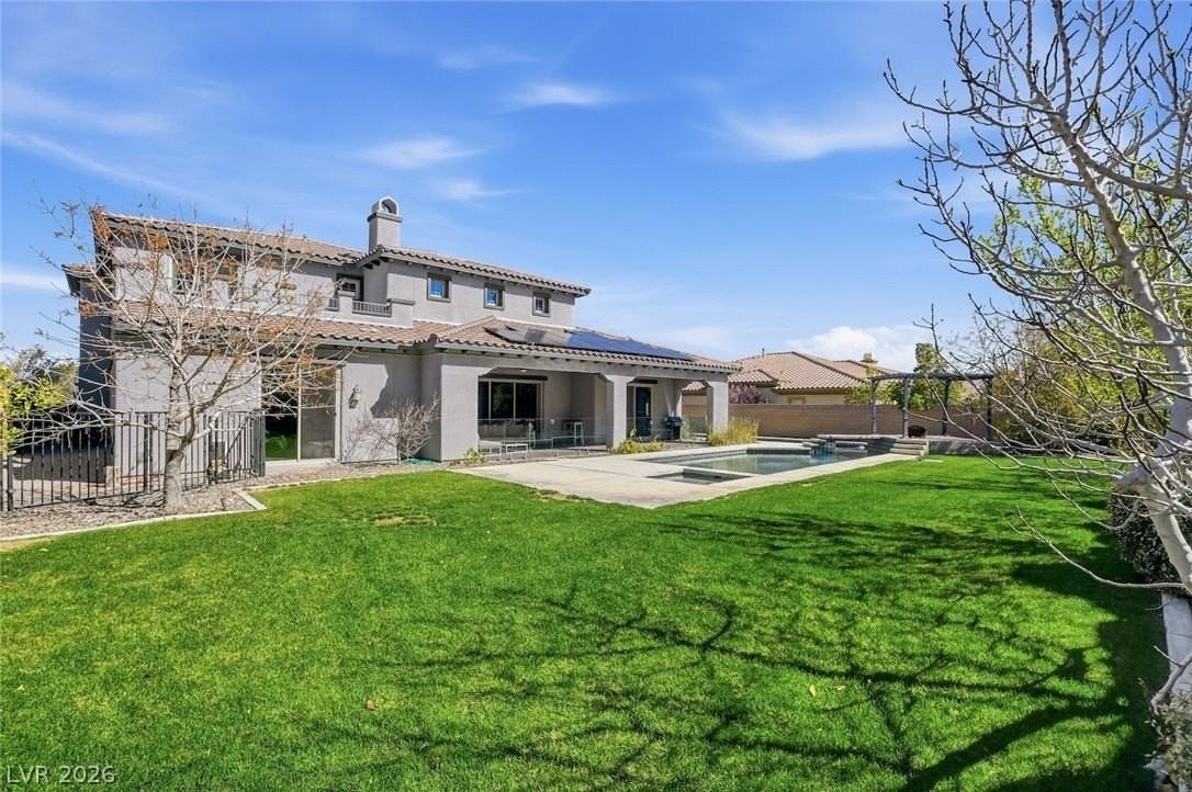 11 Grand Masters Dr - Photo 2 of 50