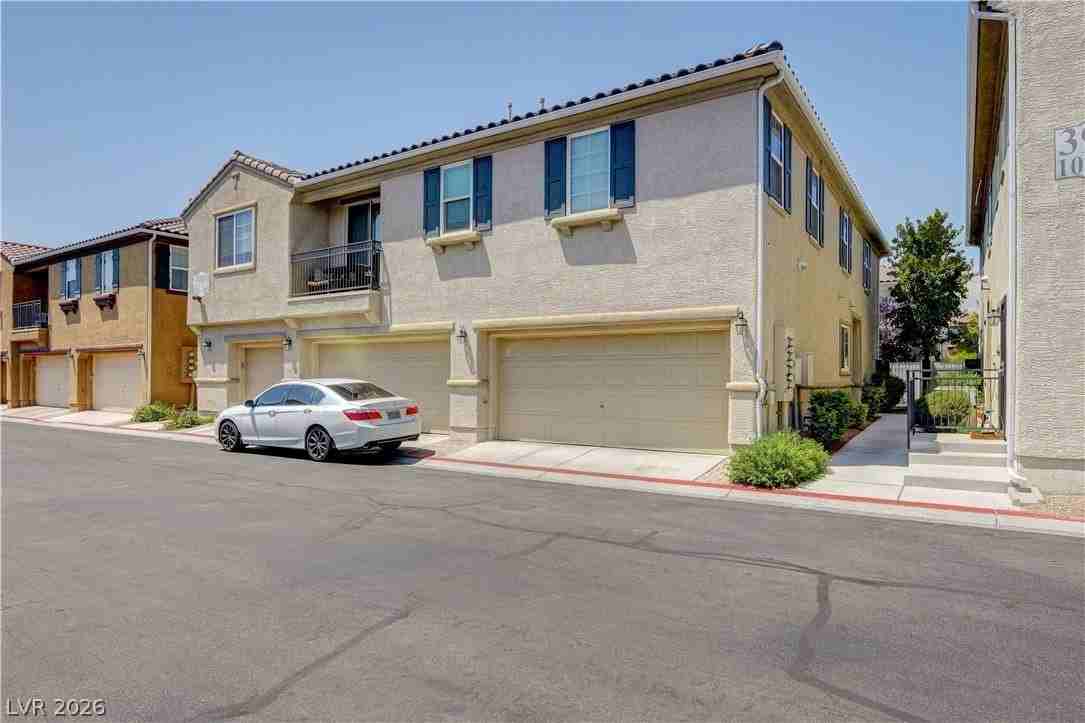 3909 Sweet Pine St #102 - Photo 3 of 50