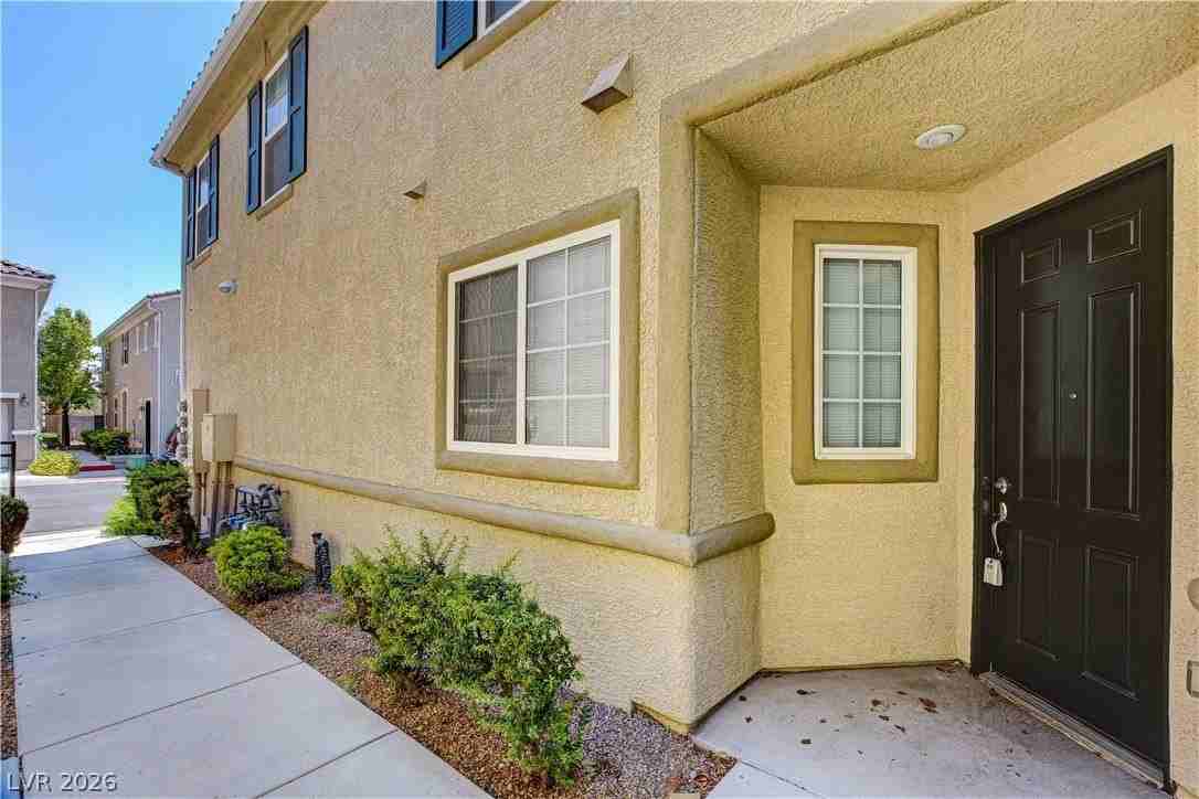 3909 Sweet Pine St #102 - Photo 5 of 50