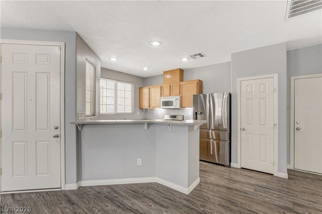 3909 Sweet Pine St #102 - Photo 6 of 50