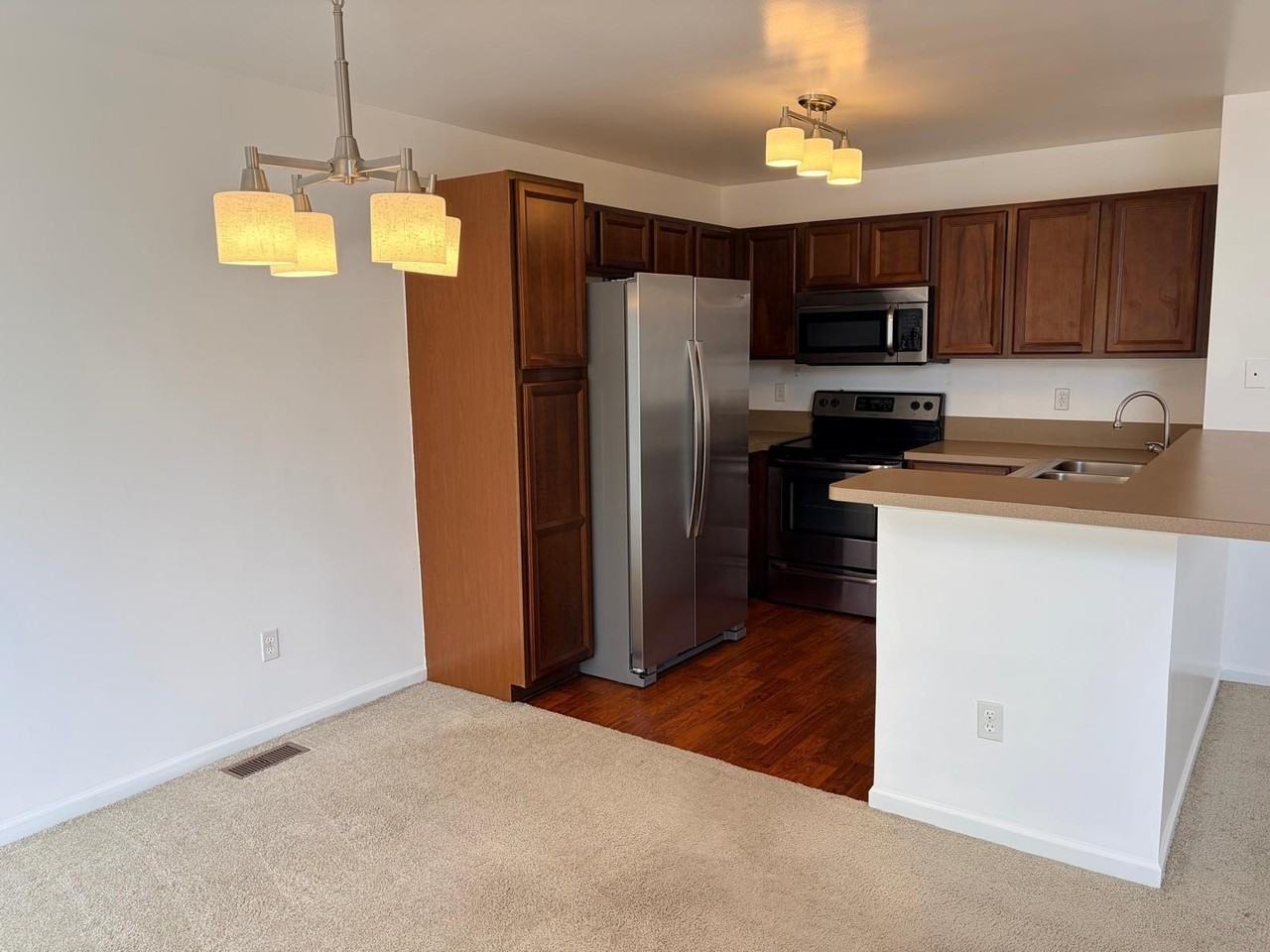 26201 Chesapeake Cir - Photo 6 of 17