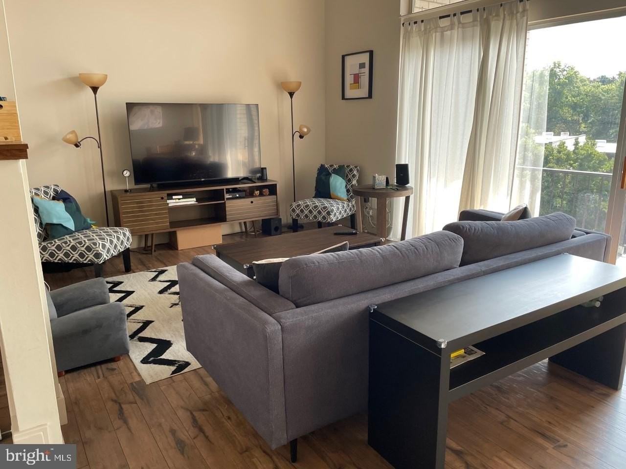2509 Baltimore Rd - Photo 5 of 26