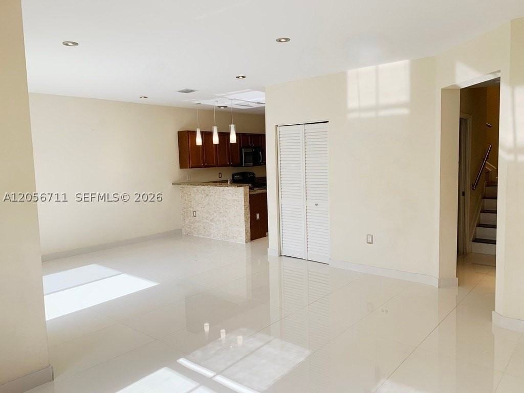8800 Nw 97th Ave #204 - Photo 5 of 11