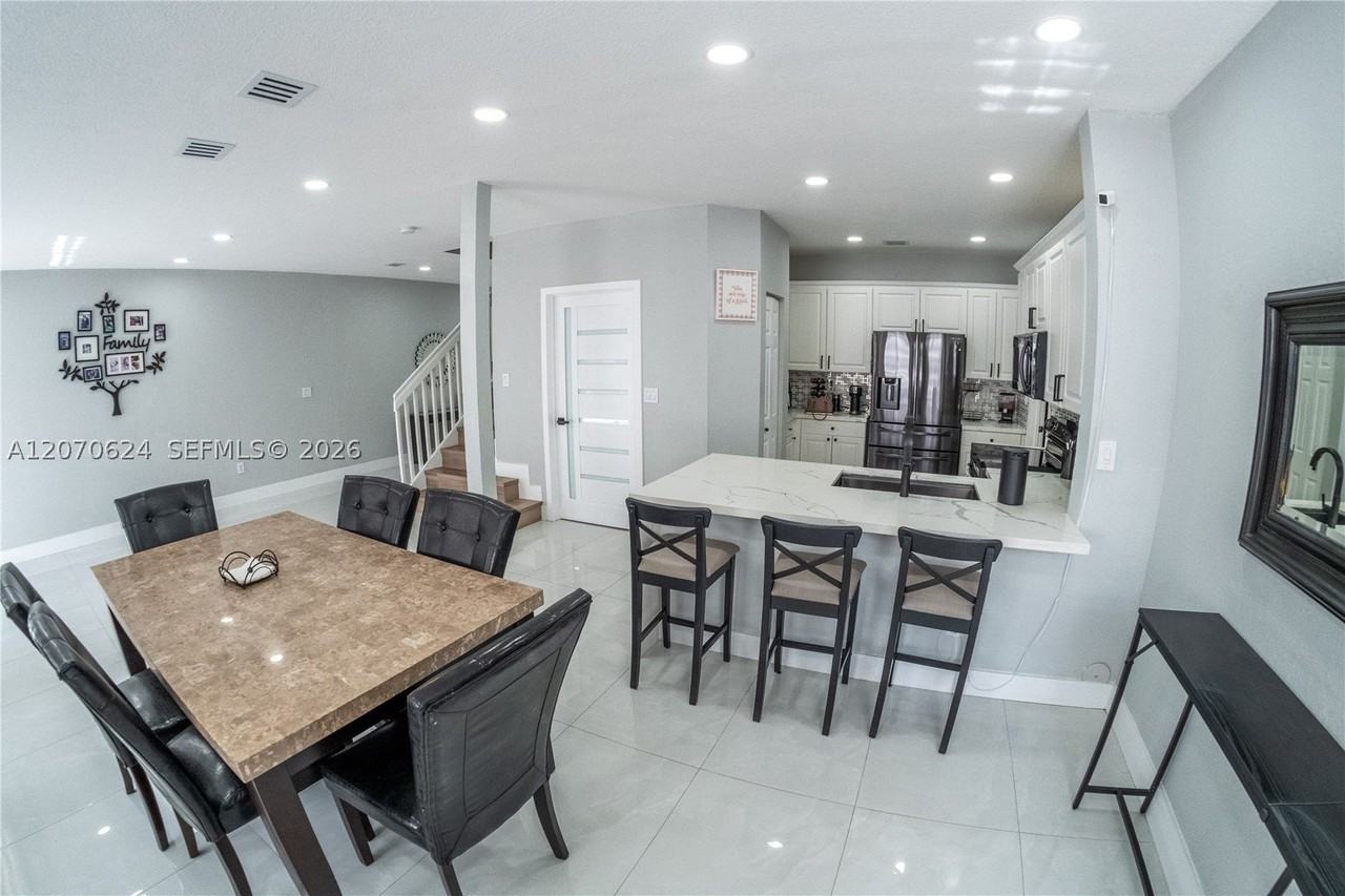 7333 Nw 113th Ct #7333 - Photo 7 of 33