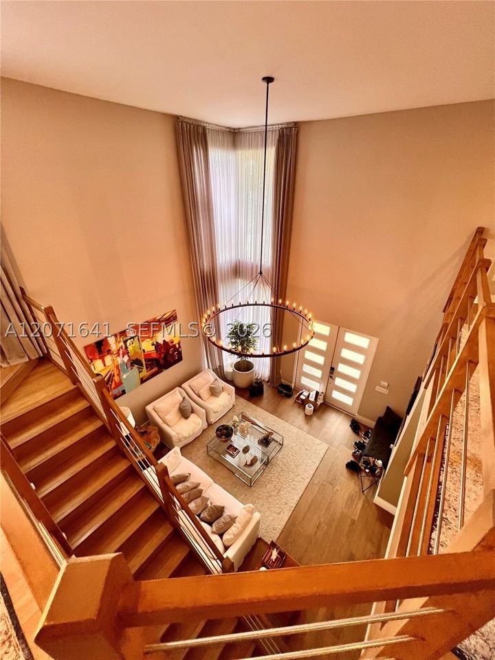 16002 Sw 136th Way - Photo 3 of 19