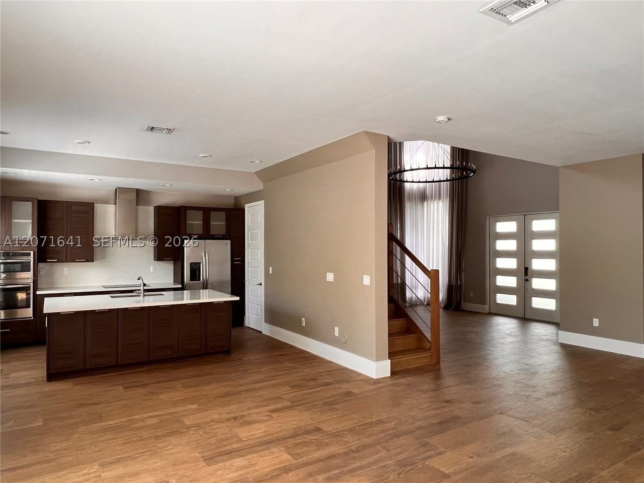 16002 Sw 136th Way - Photo 4 of 19