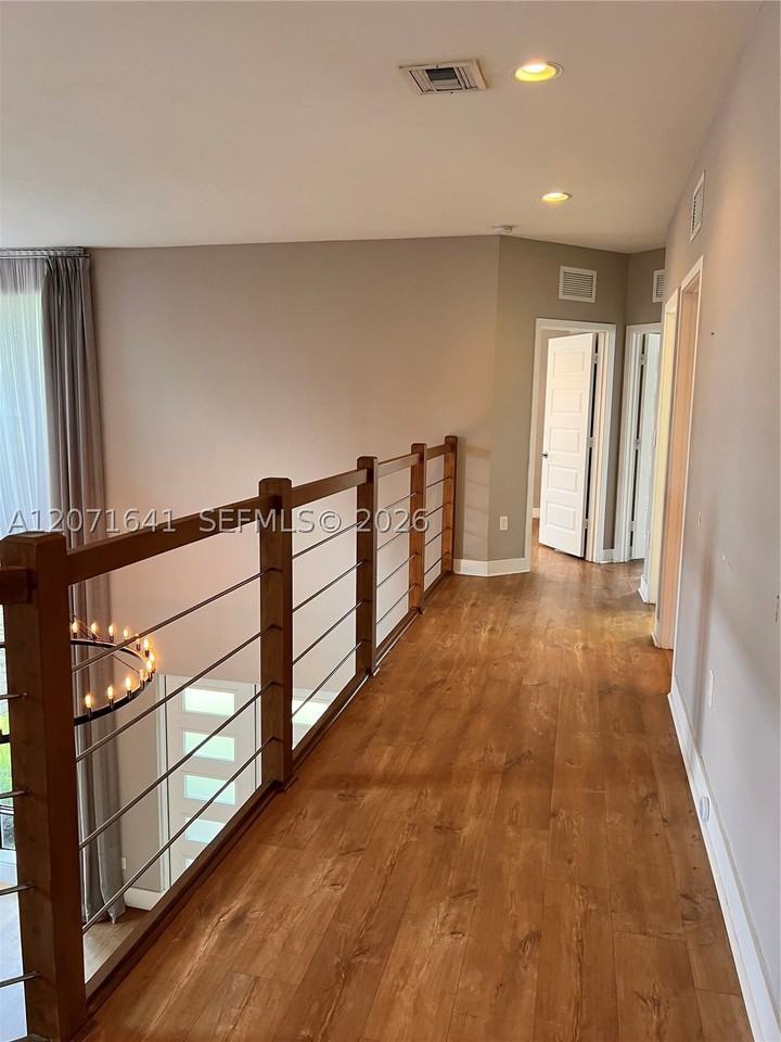 16002 Sw 136th Way - Photo 7 of 19