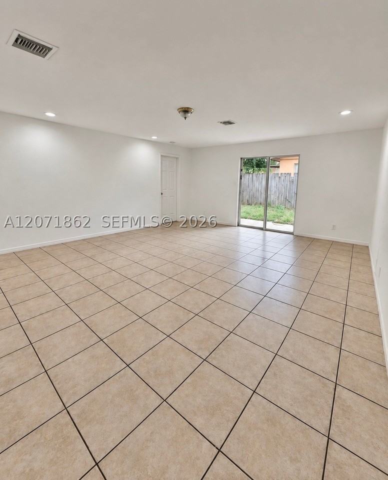 2653 Sw 51st St #1 - Photo 4 of 14