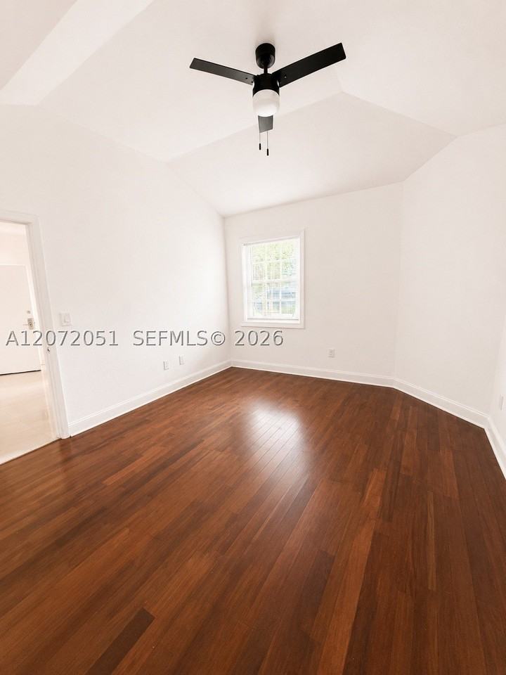 1440 Pennsylvania Ave #3 - Photo 5 of 9
