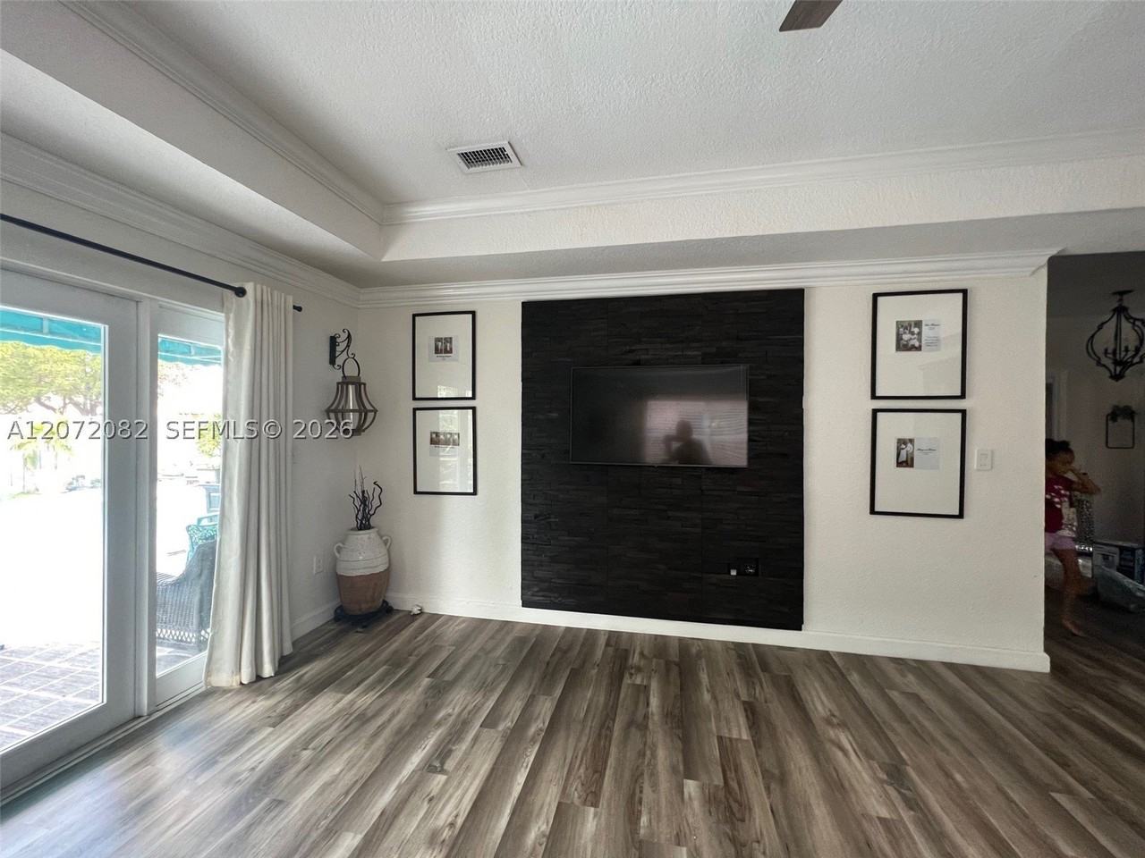 2964 Ne 42nd Ave - Photo 7 of 21