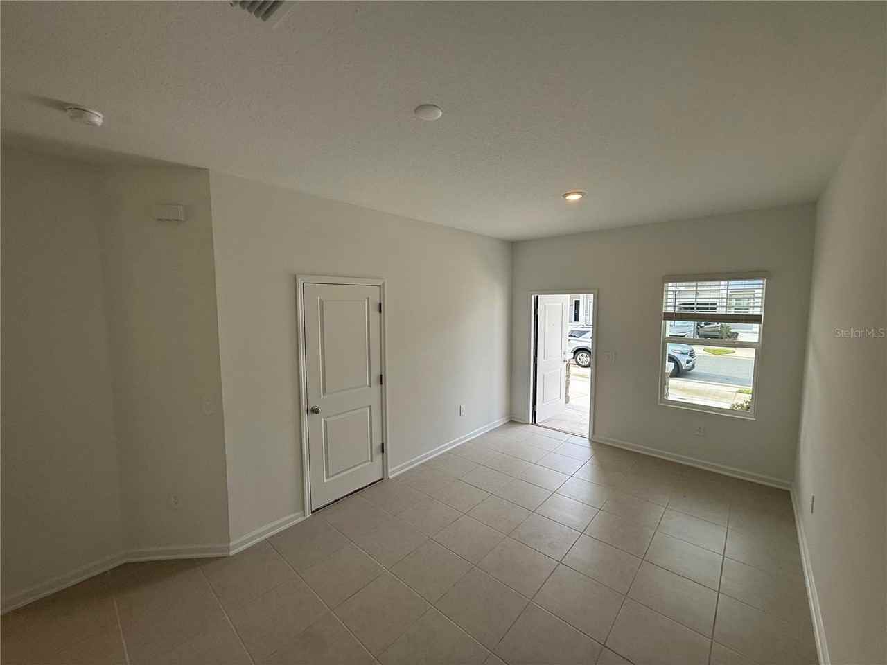 3087 Chromatic St - Photo 4 of 16