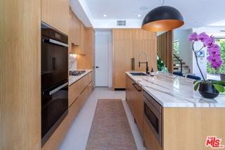 631 N Curson Ave - Photo 7 of 8
