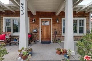 933 Venezia Ave - Photo 2 of 8