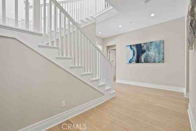 149 Roscomare - Photo 4 of 7