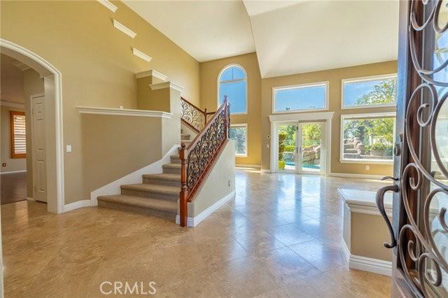 18 Hillrise - Photo 2 of 8