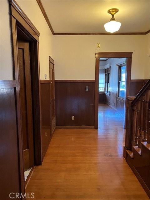 207 9th St - Photo 2 of 7