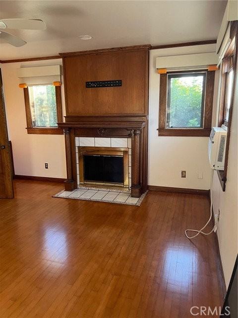 207 9th St - Photo 5 of 7