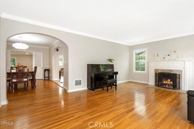 2963 Sheffield Rd - Photo 5 of 8