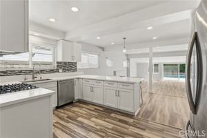 featured image of 9754 Yolanda Ave