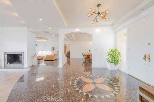 4321 Clear Valley Dr - Photo 6 of 8
