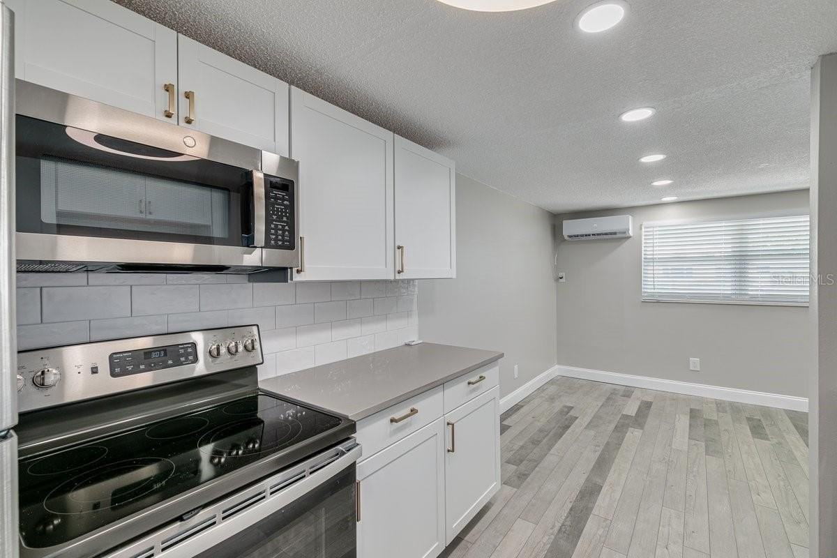 13496 W Rena Dr - Photo 3 of 19