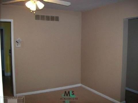 17444 Ivanhoe St - Photo 6 of 10