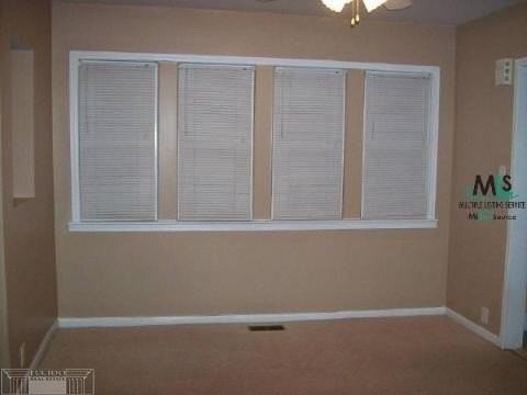 17444 Ivanhoe St - Photo 7 of 10