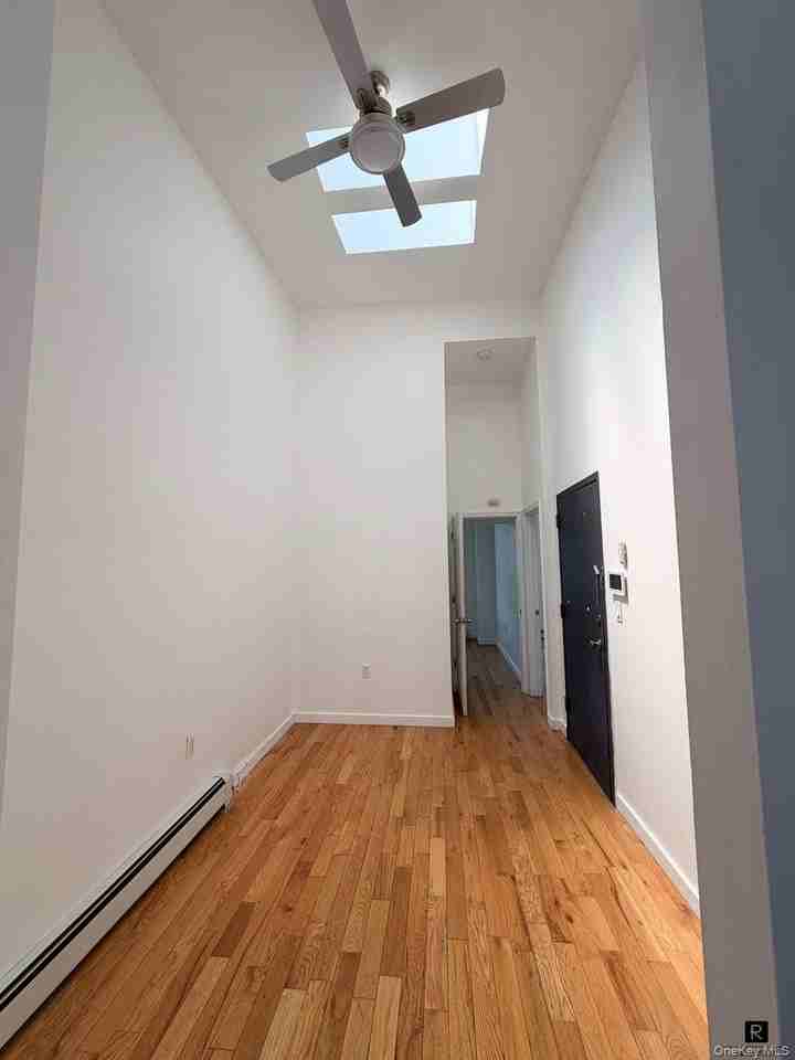 211 Wyckoff Ave #3L - Photo 7 of 18
