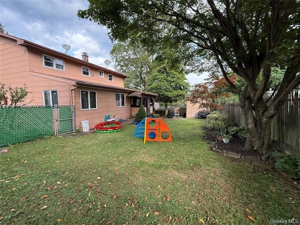 167 Bolmer Ave - Photo 3 of 8