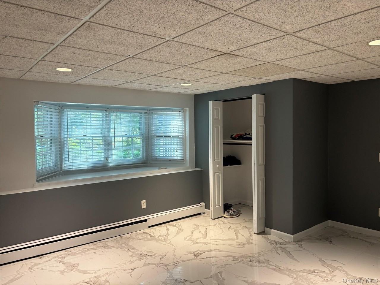 275 Evergreen Ave - Photo 6 of 17