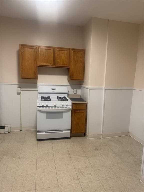 18 Fairview Ave #1 - Photo 5 of 21