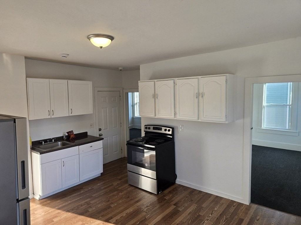 205 Millbury St #3F - Photo 2 of 10