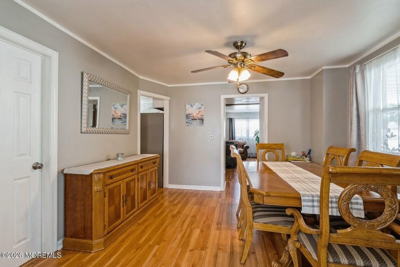 148 Mckinley Ave - Photo 3 of 12
