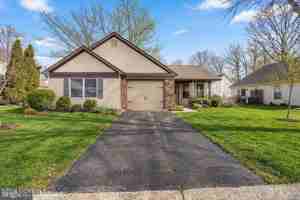 featured image of 1 Morning Glory Ln