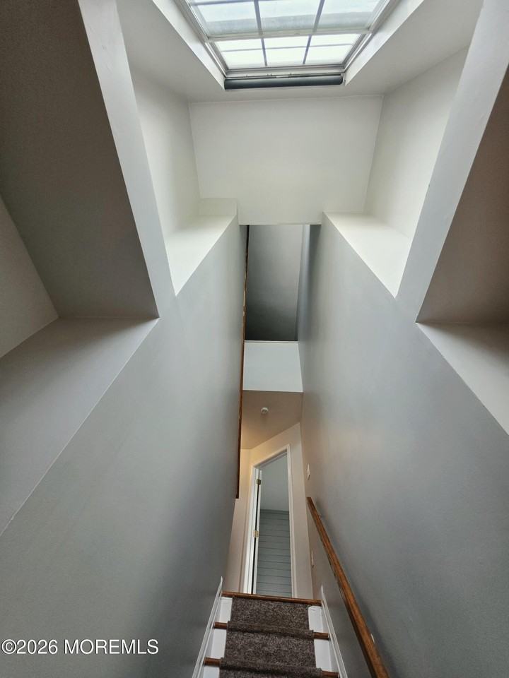 57 Phoenix Ct - Photo 7 of 26