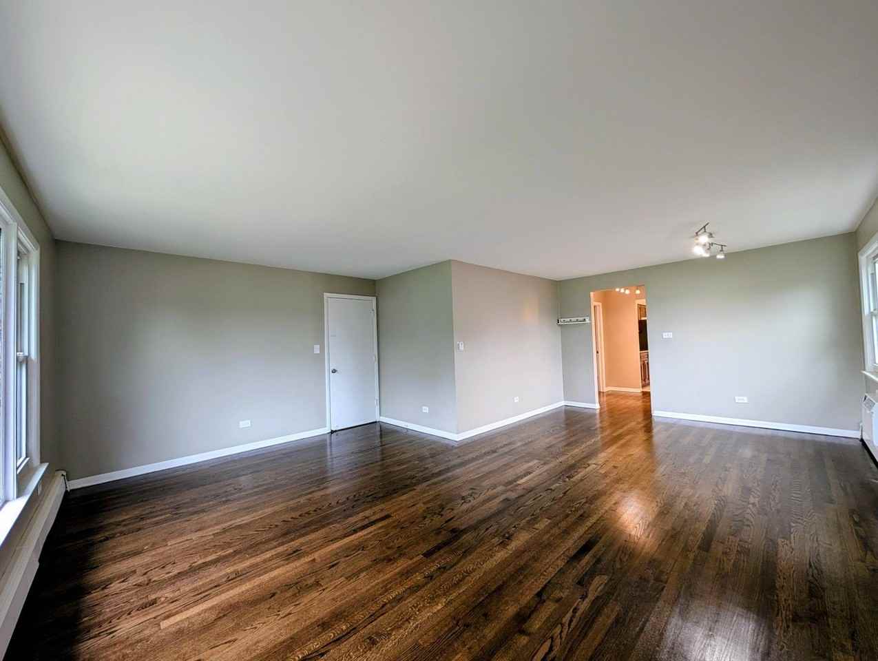 16W780 57th St #1 - Photo 5 of 24
