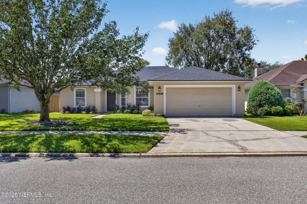 12838 Chets Creek Dr N - Photo 2 of 44