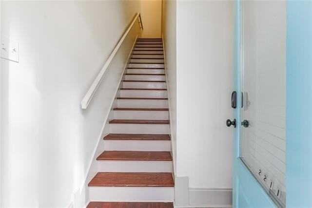 2211 Louisiana Ave #2211 - Photo 3 of 21