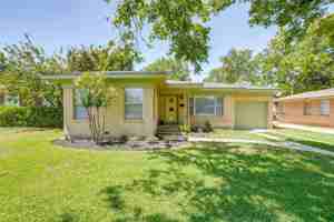featured image of 2920 Ryan Place Dr